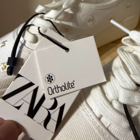 Zara white floral embroidered retro sneakers NWT - Picture 5 of 10